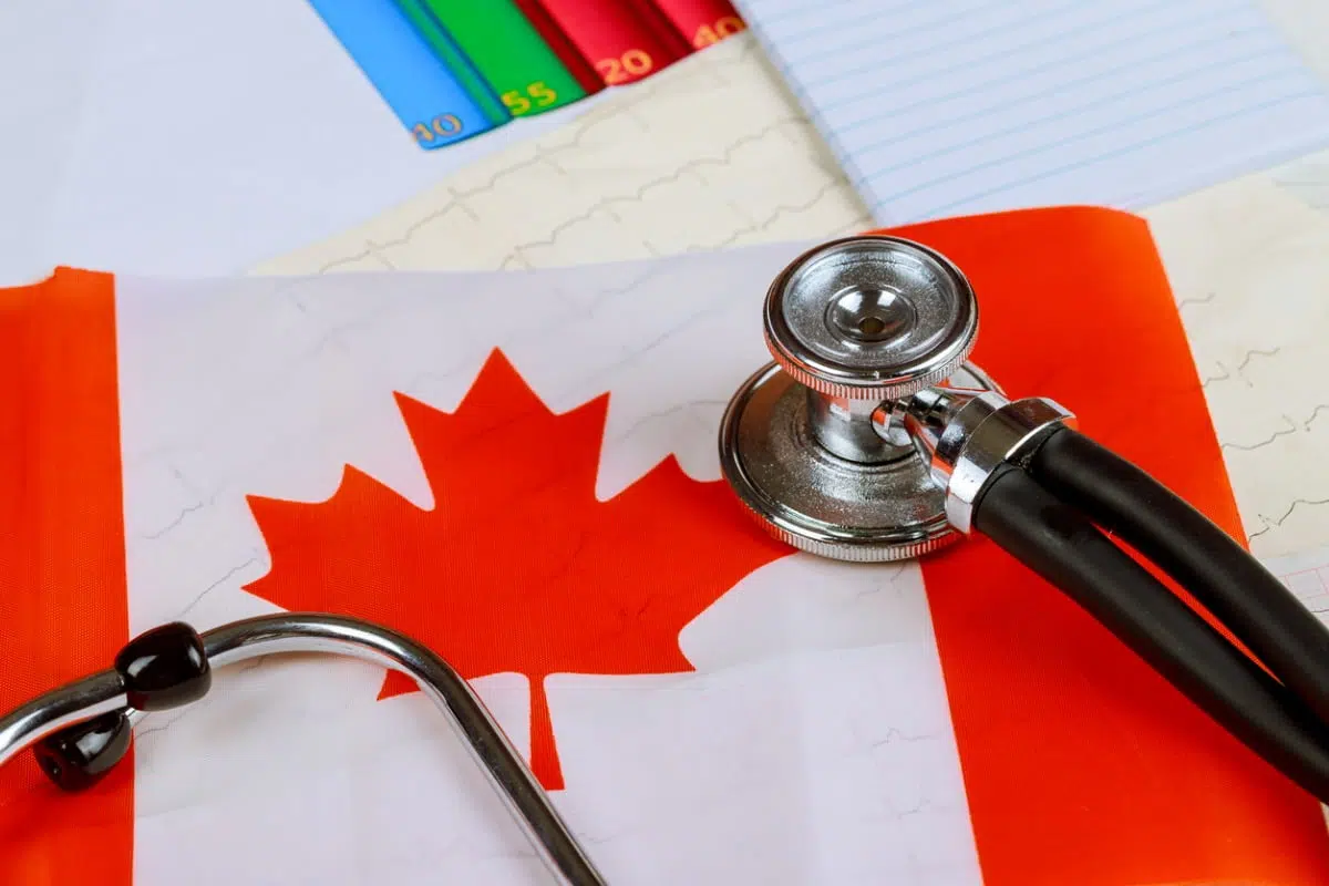 حذف موانع اقامت دائم پزشکان در کانادا